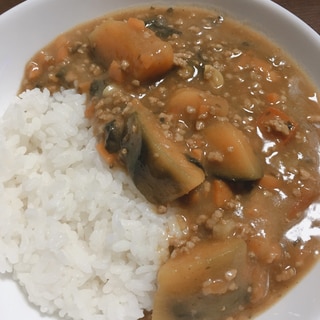 保温鍋でかぼちゃがおいしいキーマカレー